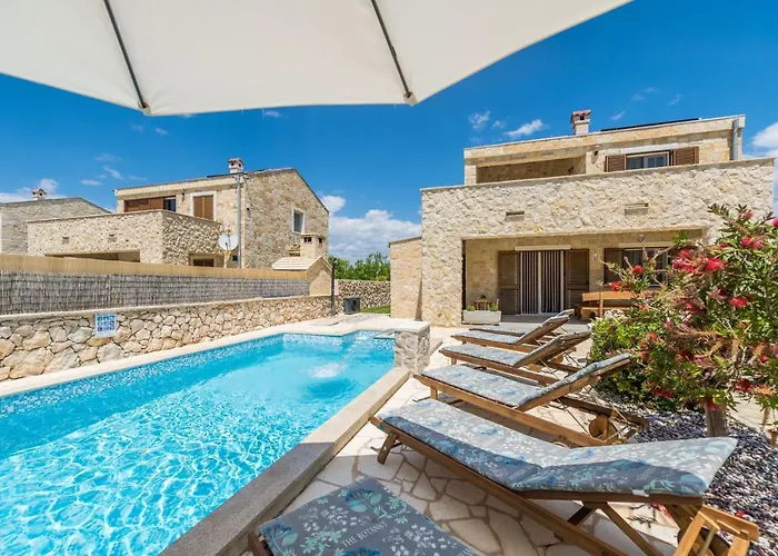 Villa Karin With Heated Pool - By Ta Leut Agency Privlaka (Zadar)