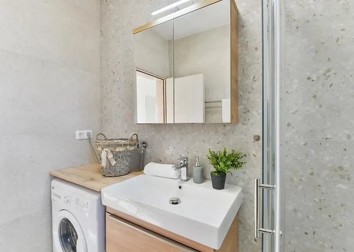 Karin With Heated Pool - By Ta Leut Agency * Privlaka