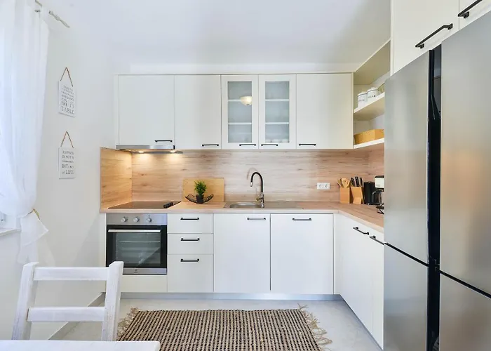 Karin With Heated Pool - By Ta Leut Agency Villa