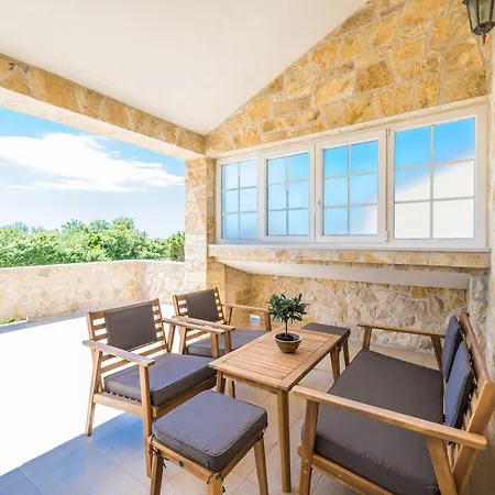 Villa Karin With Heated Pool - By Ta Leut Agency Privlaka (Zadar)