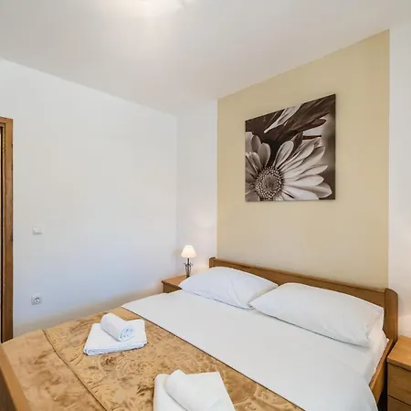 Villa Karin With Heated Pool - By Ta Leut Agency Privlaka (Zadar)