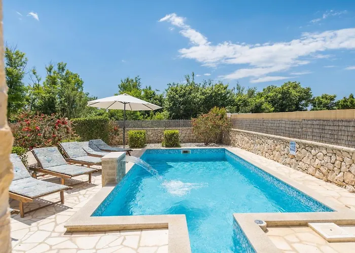 Karin With Heated Pool - By Ta Leut Agency Villa Privlaka (Zadar)